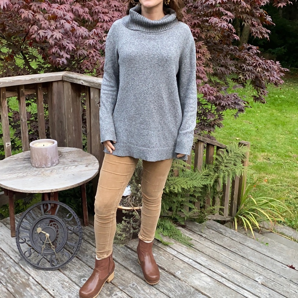 SO oversized Turtleneck Sweater in Grey Size Small